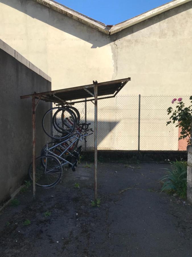 Ferienwohnung Un Petit Bout De Reve, Balcon, Parking & Proche Centre Annecy Exterior foto
